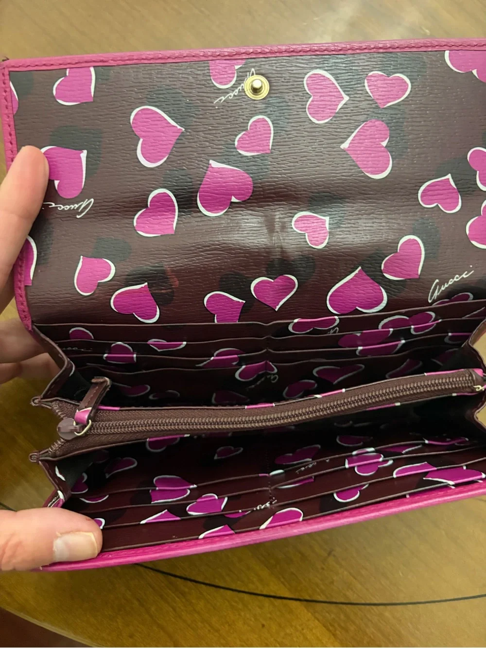Gucci Hot Pink Leather Wallet and Key Case with Gold Heart GG - Picture 2 of 10